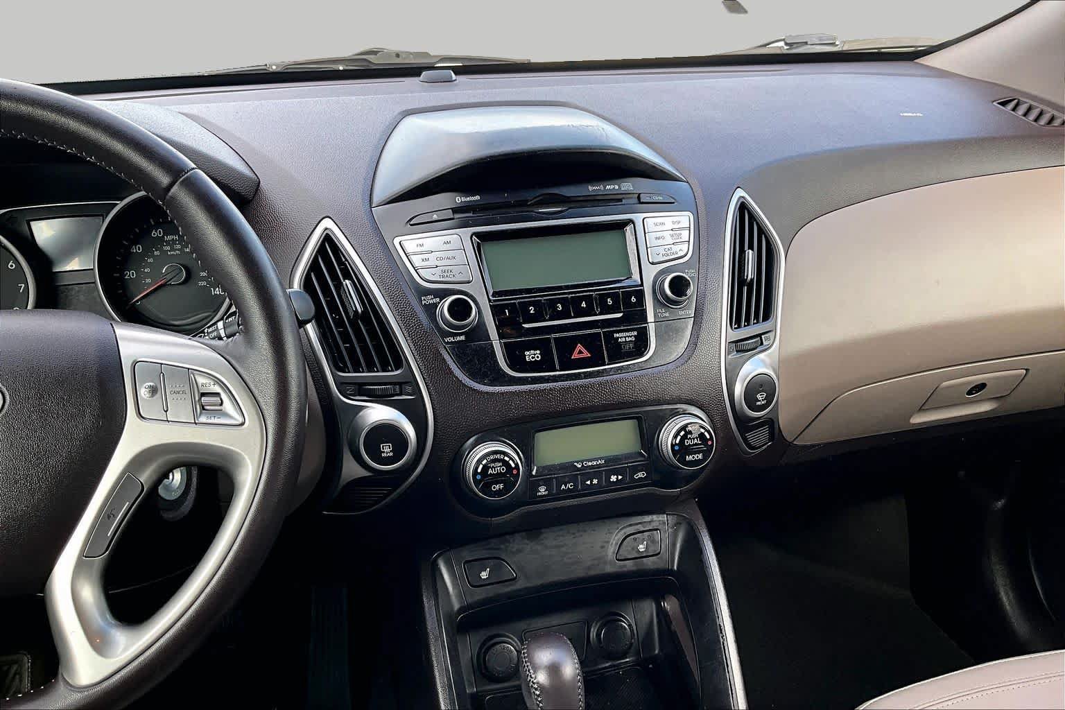 Used 2012 Hyundai Tucson Limited FWD image 6