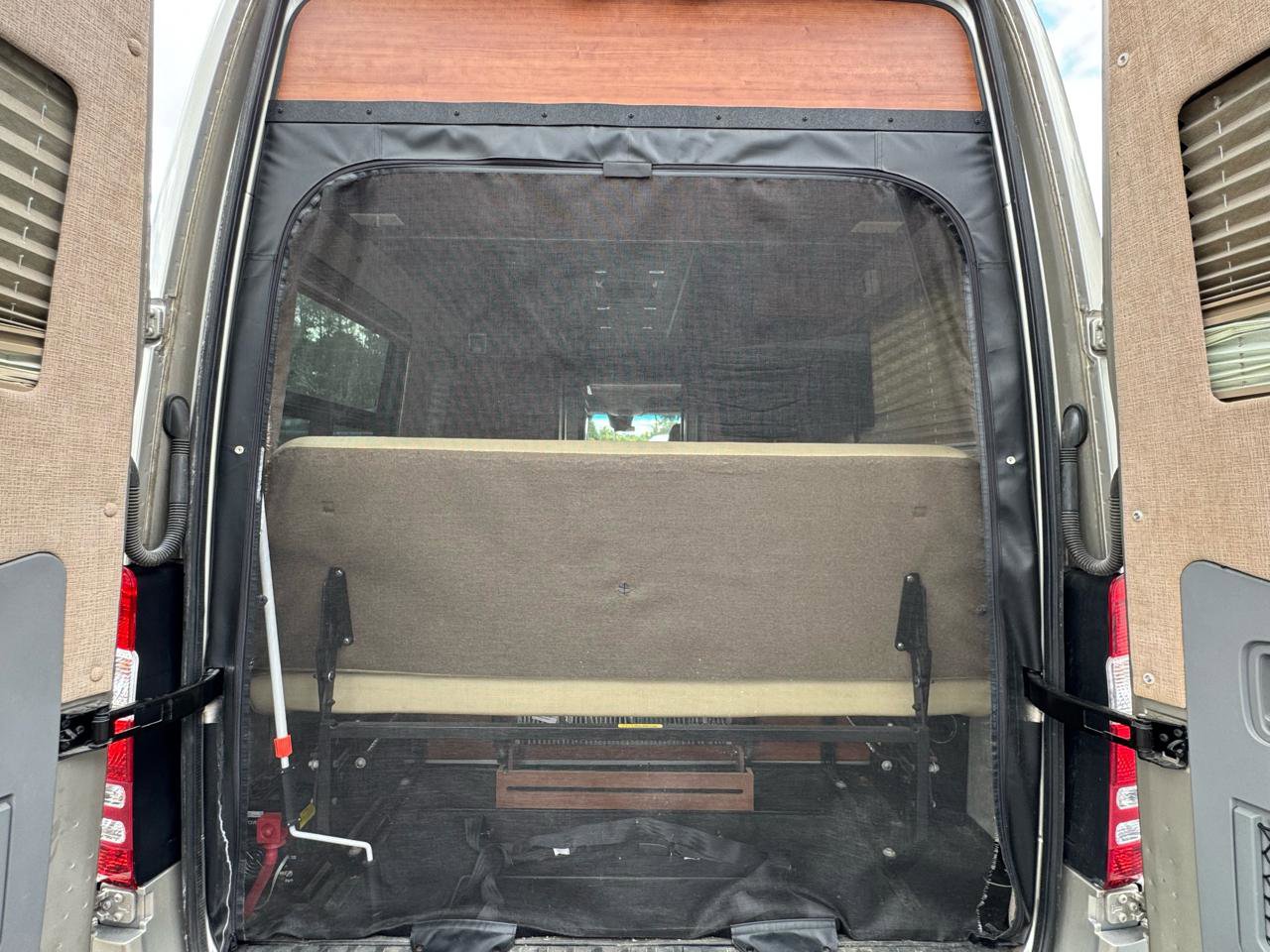 Used 2017 Mercedes-Benz Sprinter 3500 image 11