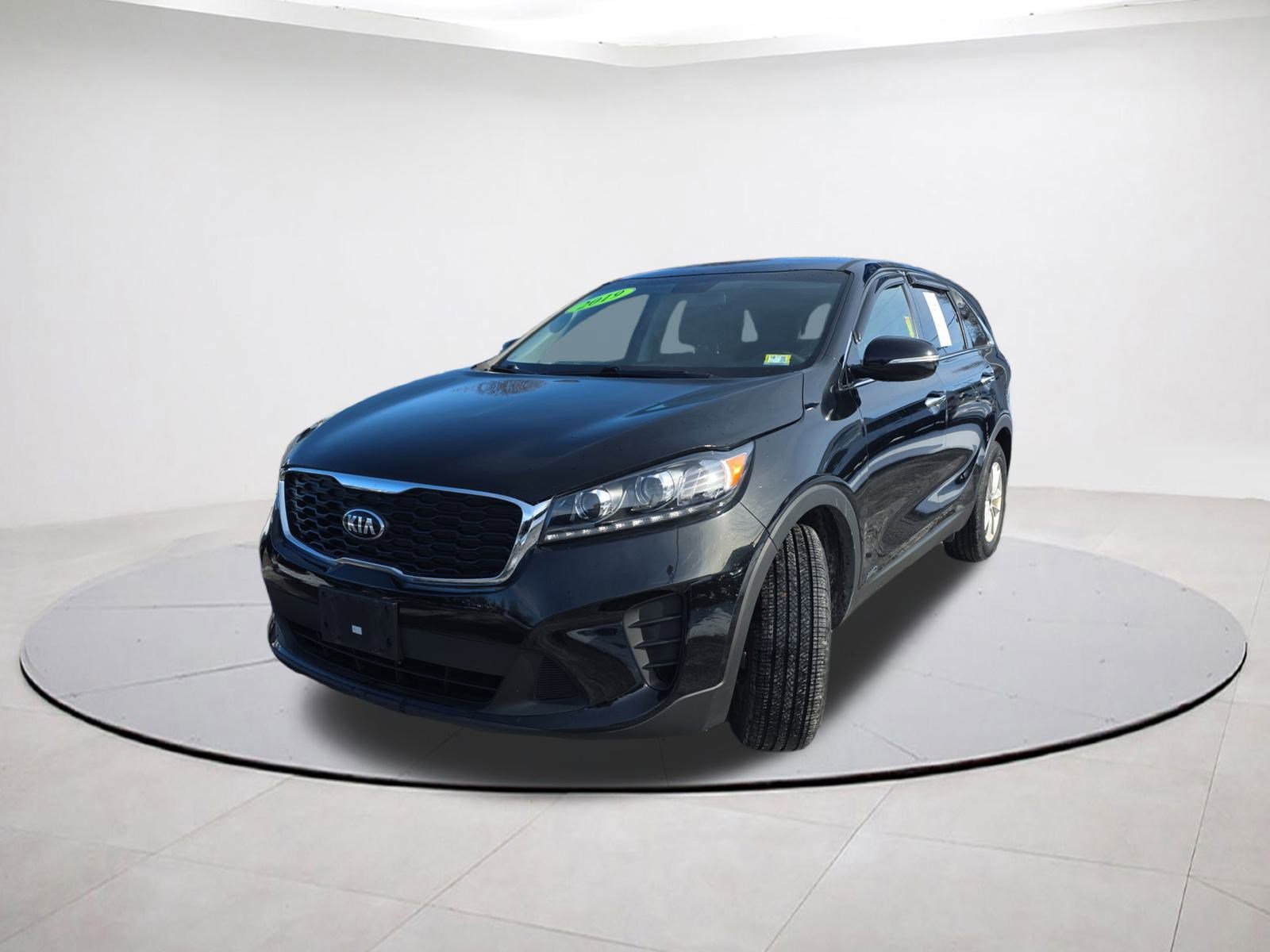 Used 2019 Kia Sorento LX image 3