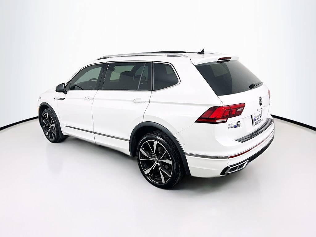 Used 2024 Volkswagen Tiguan SEL R-Line image 5