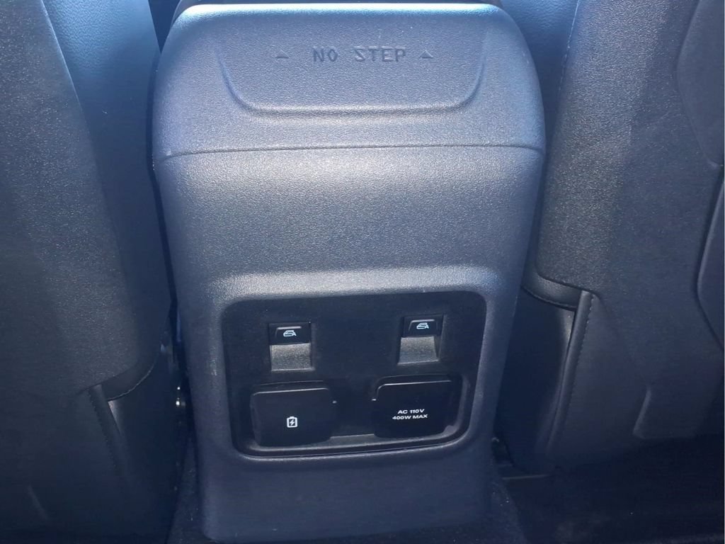 Used 2024 Ford Bronco Badlands AWD/4WD image 16
