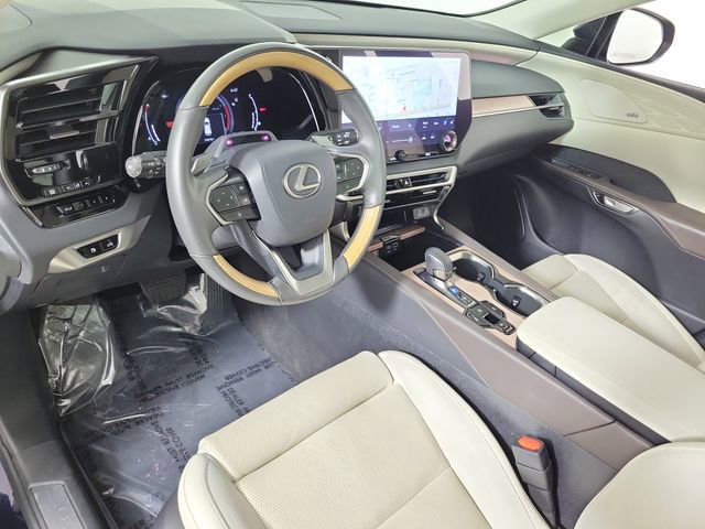Used 2024 Lexus RX 350 FWD w/ Convenience Package image 18