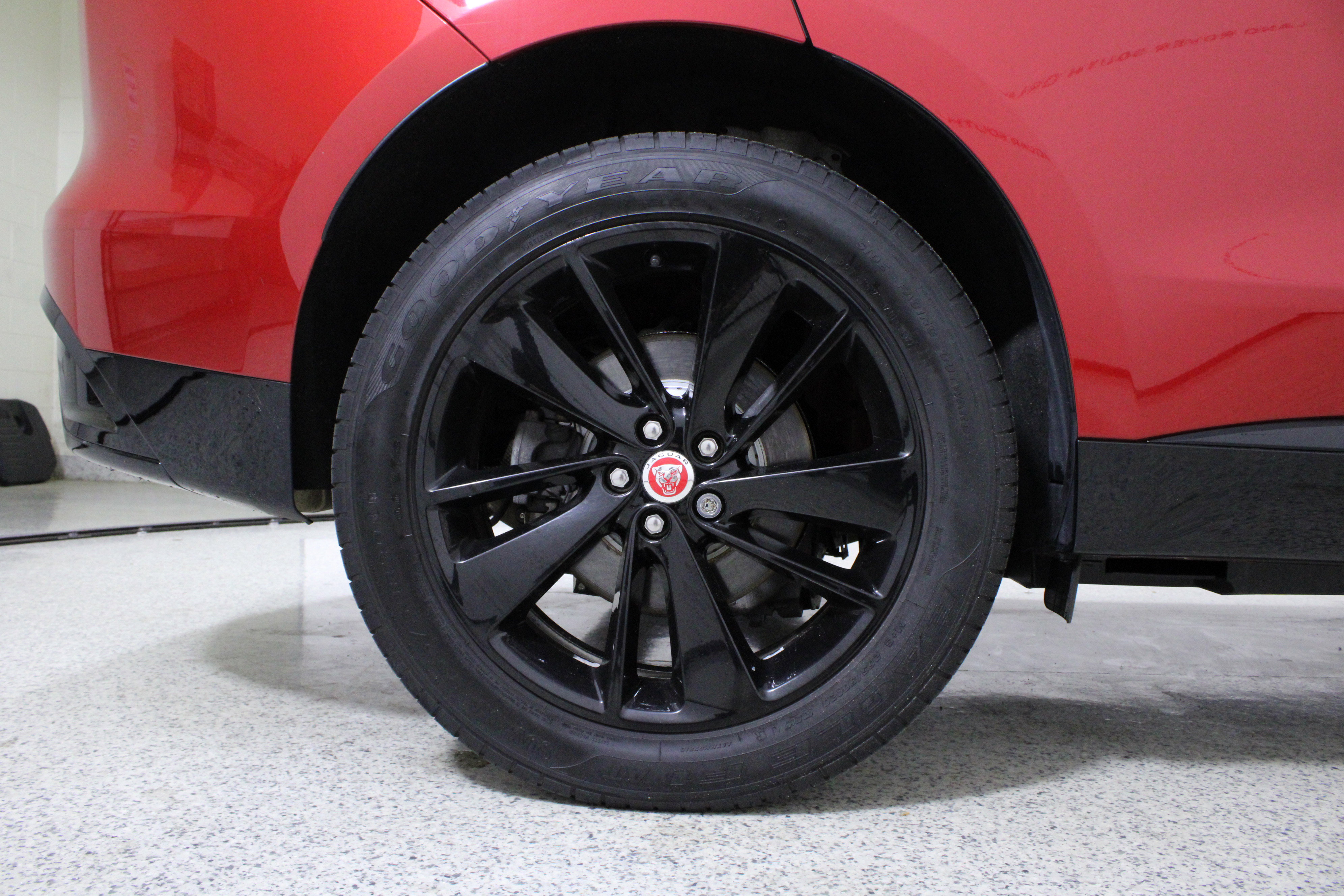 Used 2023 Jaguar F-PACE S image 8