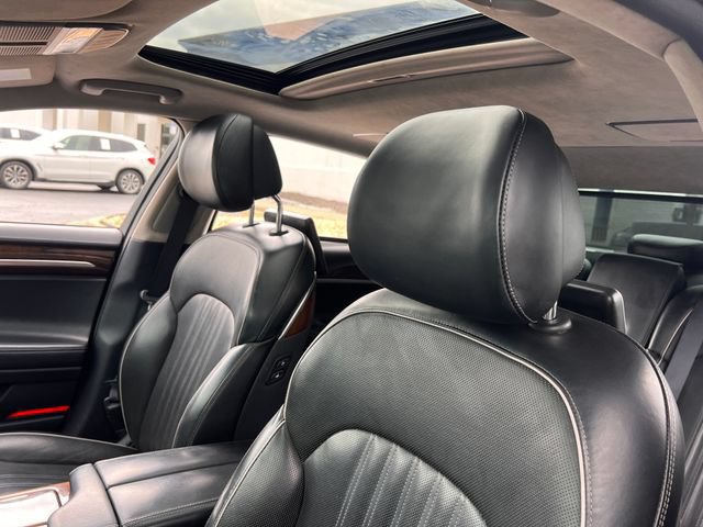 Used 2018 Genesis G90 5.0 Ultimate AWD/4WD image 15