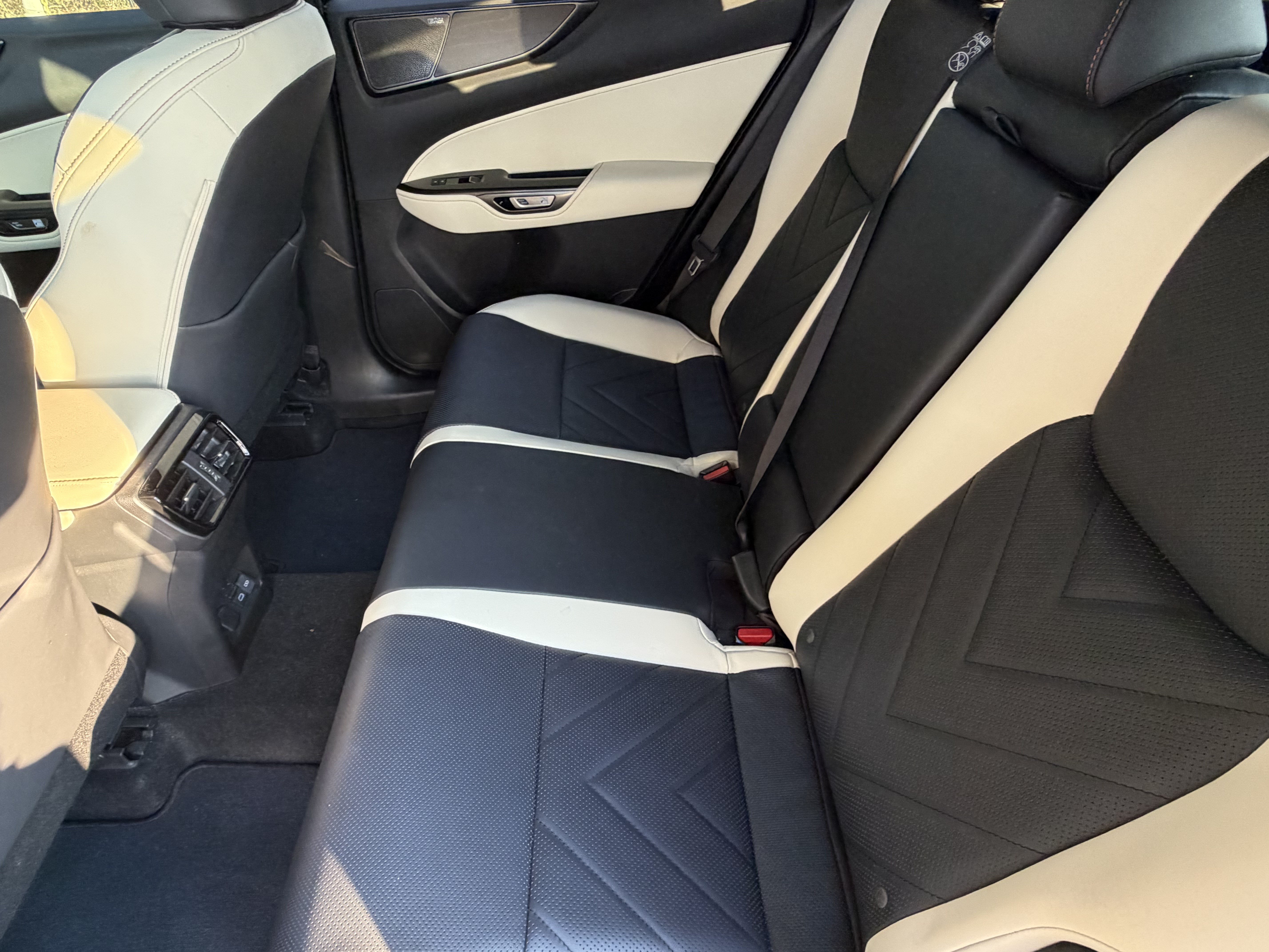 Certified 2024 Lexus NX 350h AWD w/ Vision Package image 28