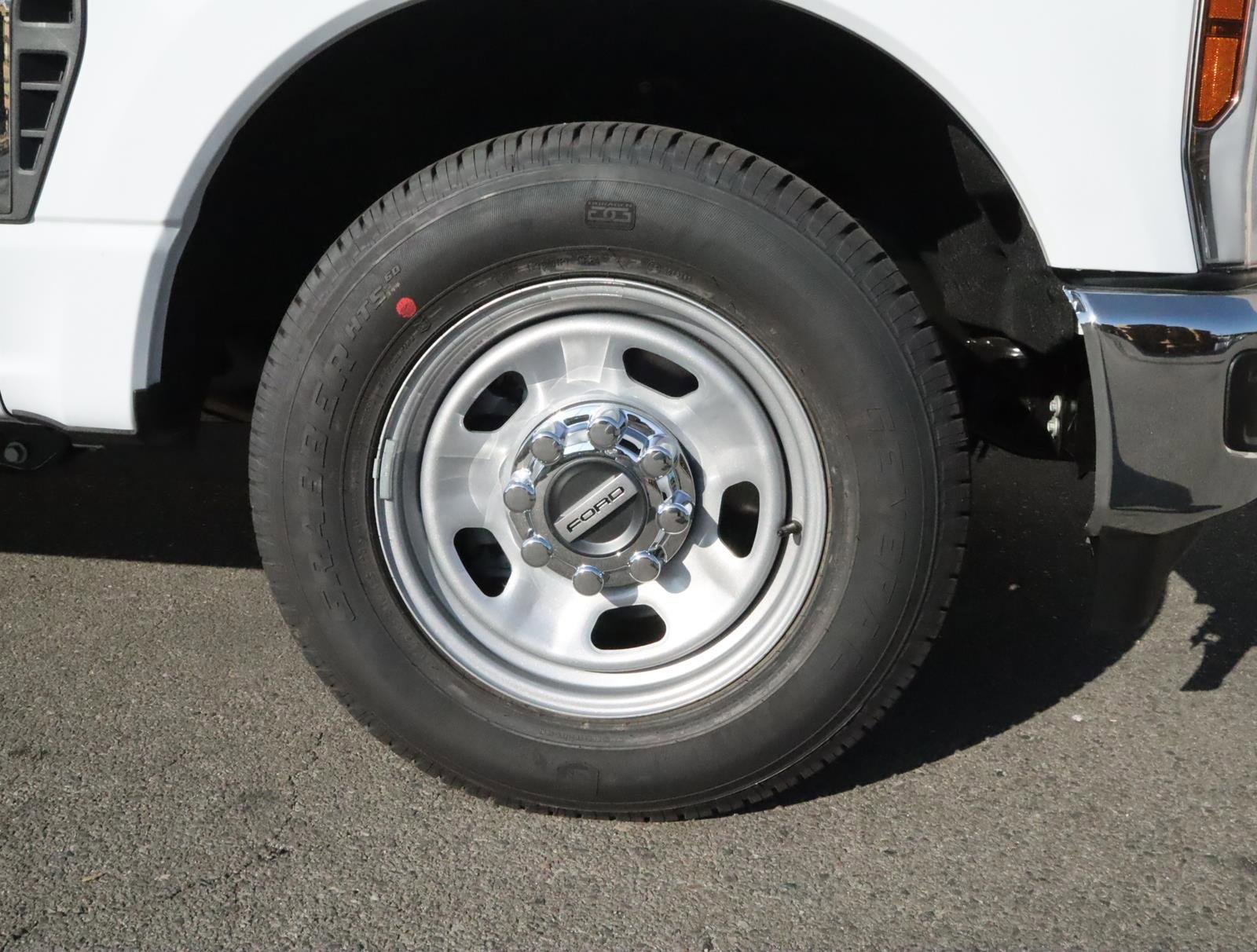 Used 2024 Ford F350 XL w/ XL Chrome Package image 25