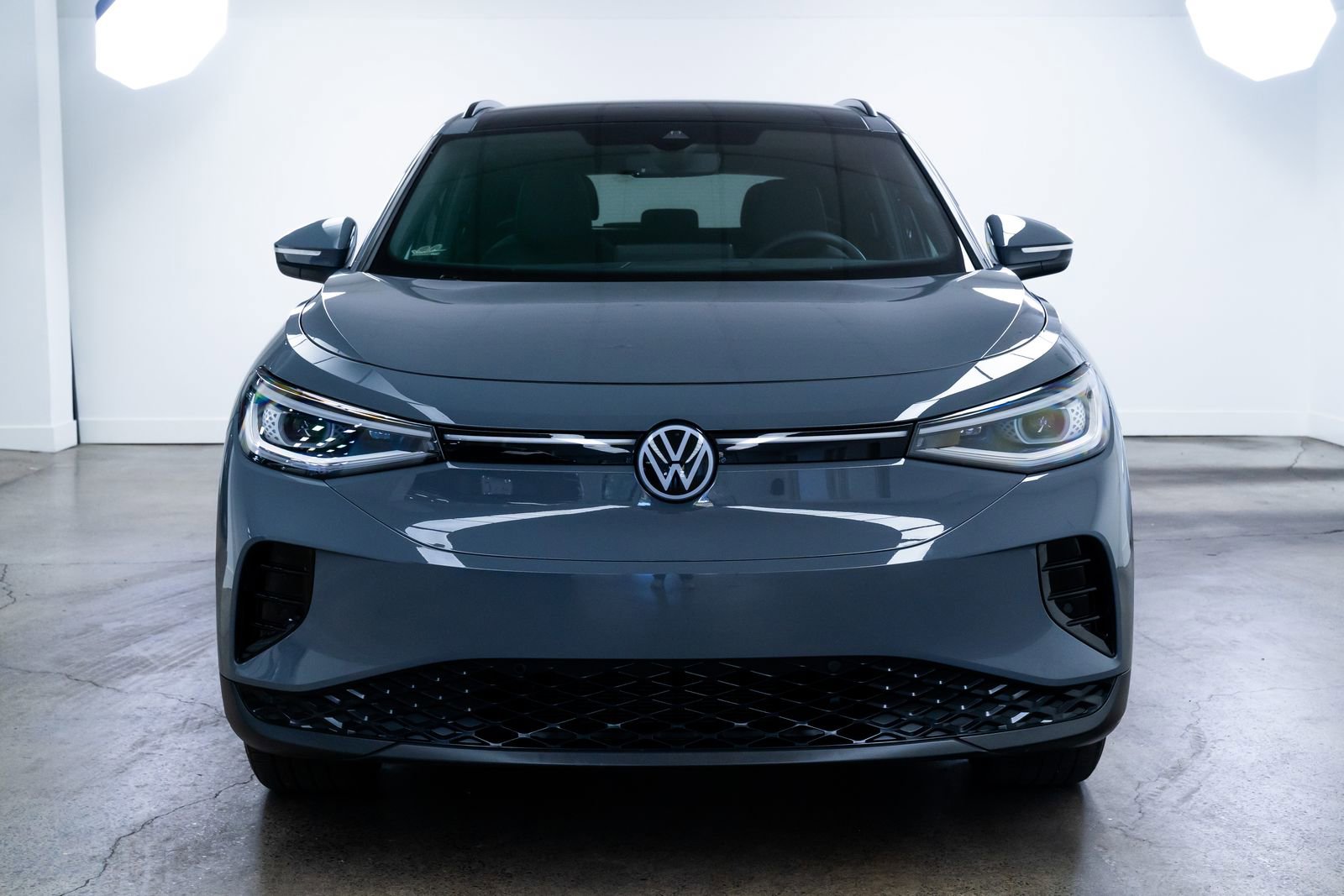 Used 2023 Volkswagen ID.4 Pro S image 2