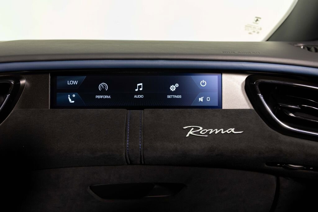 Certified 2021 Ferrari Roma image 30