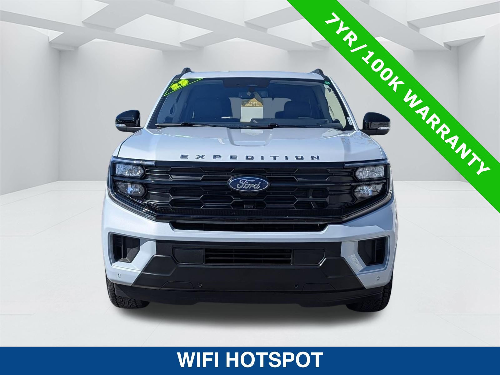 Certified 2025 Ford Expedition Active image 8