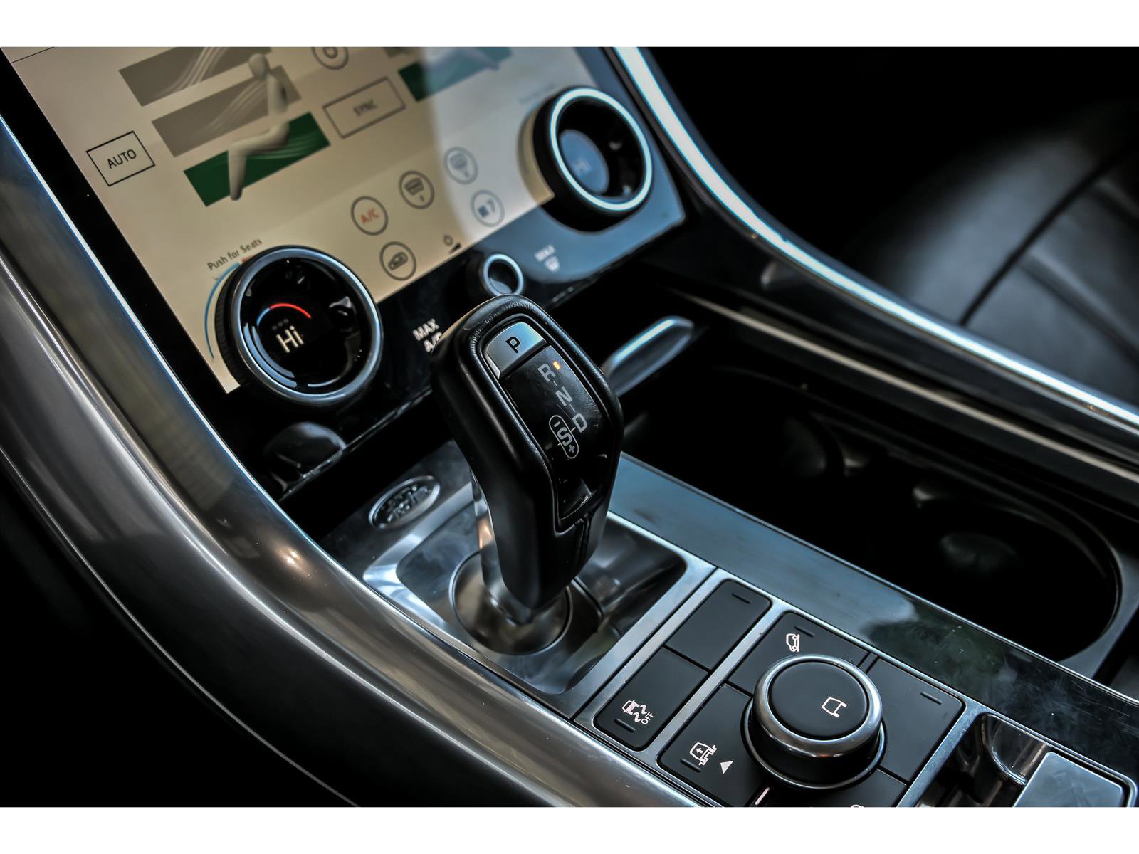 Used 2018 Land Rover Range Rover Sport HSE image 23