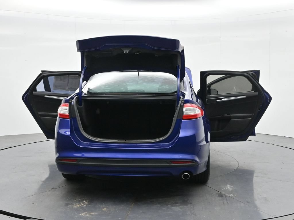 Used 2016 Ford Fusion SE FWD image 42