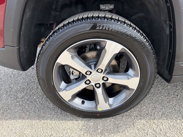 New 2026 Jeep Grand Cherokee Limited AWD/4WD image 11