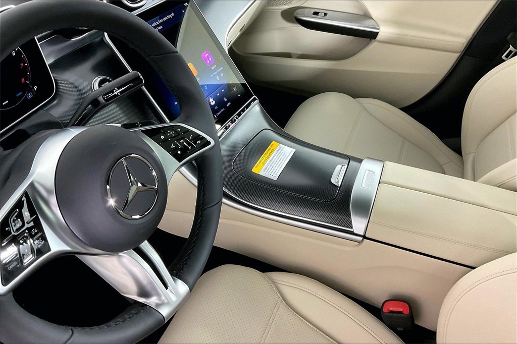 New 2026 Mercedes-Benz C 300 4MATIC Sedan image 8