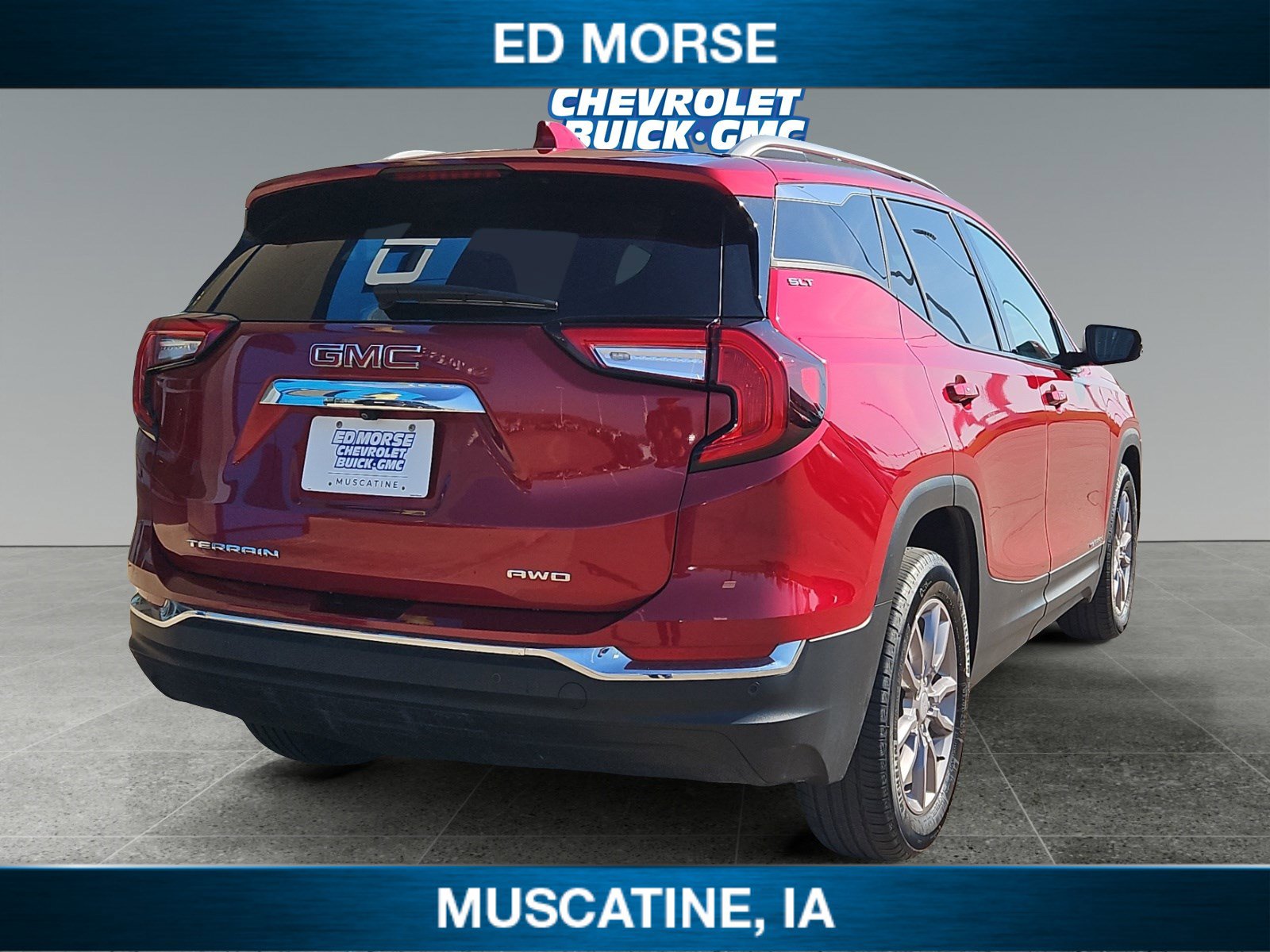 Certified 2024 GMC Terrain SLT w/ Infotainment Package II image 5