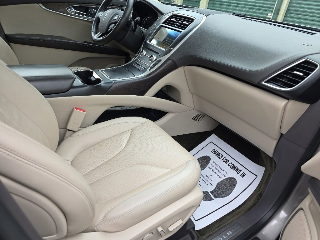 Used 2017 Lincoln MKX Reserve w/ Lincoln MKX Climate Package AWD/4WD image 18