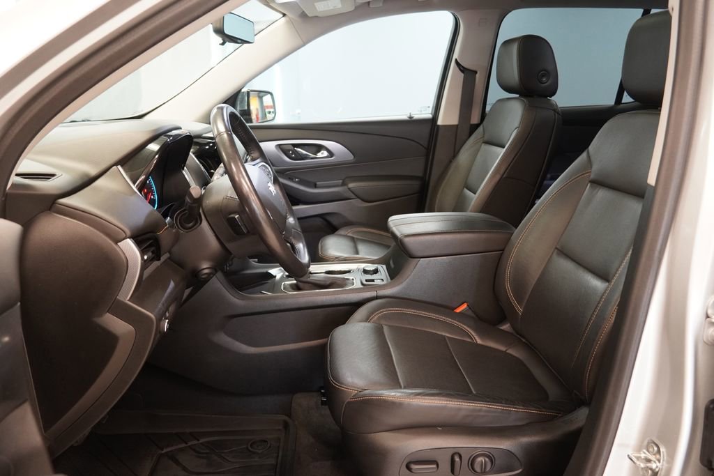 Used 2021 Chevrolet Traverse Premier AWD/4WD image 4