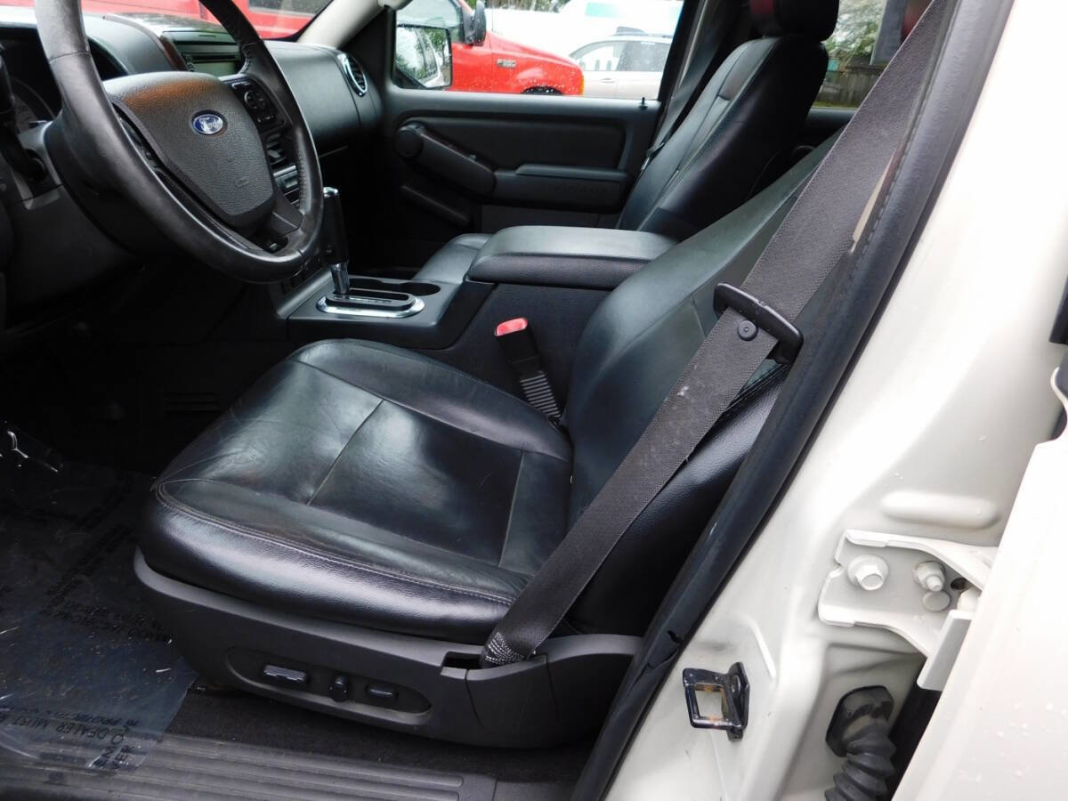 Used 2006 Ford Explorer Limited RWD image 15
