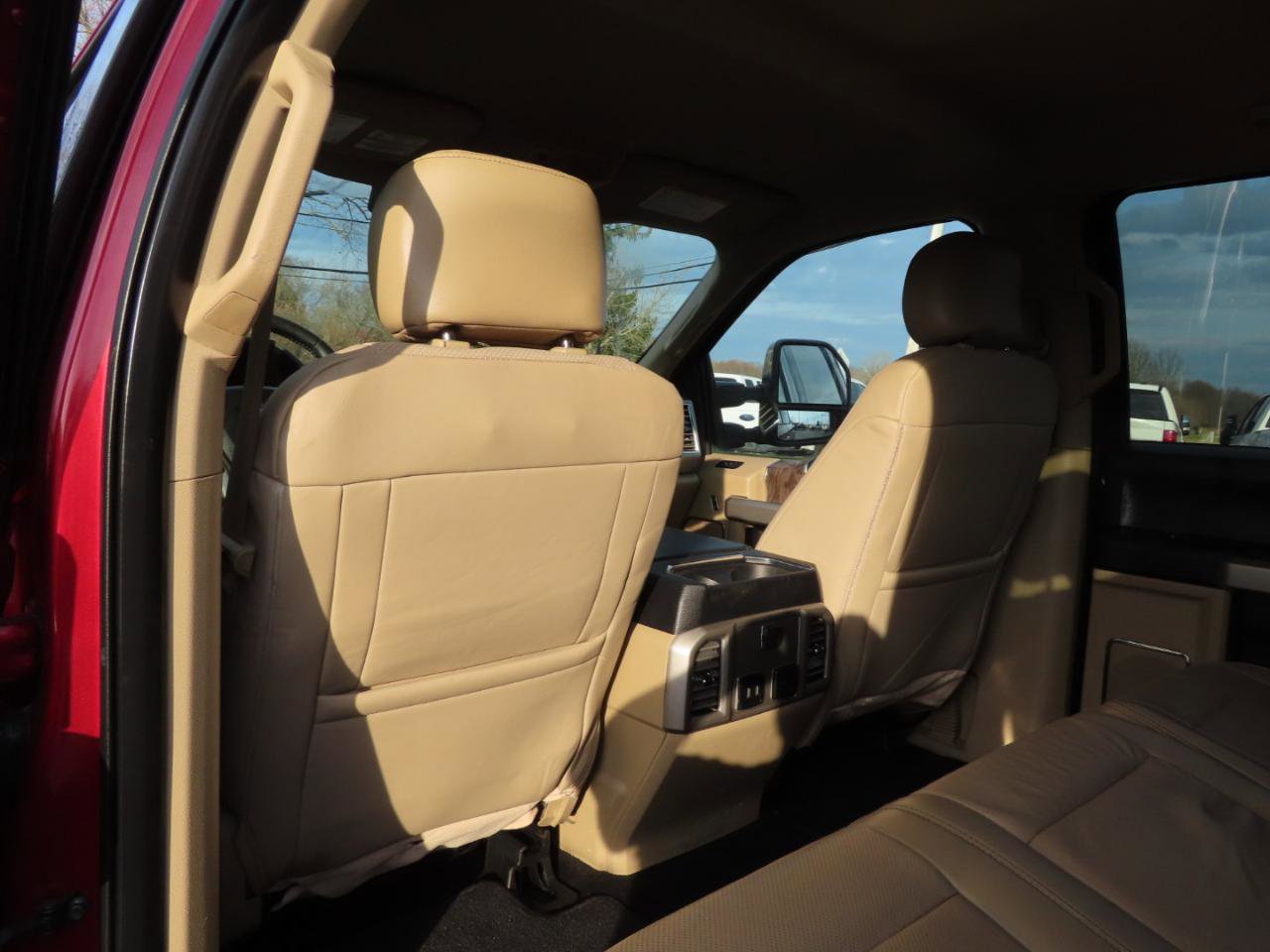 Used 2017 Ford F350 Lariat w/ Chrome Package image 43