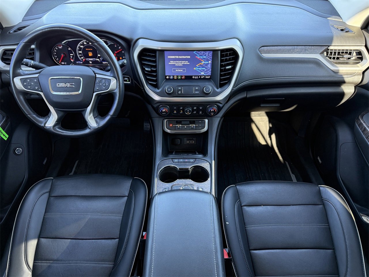 Used 2022 GMC Acadia Denali w/ Denali Technology Package image 10