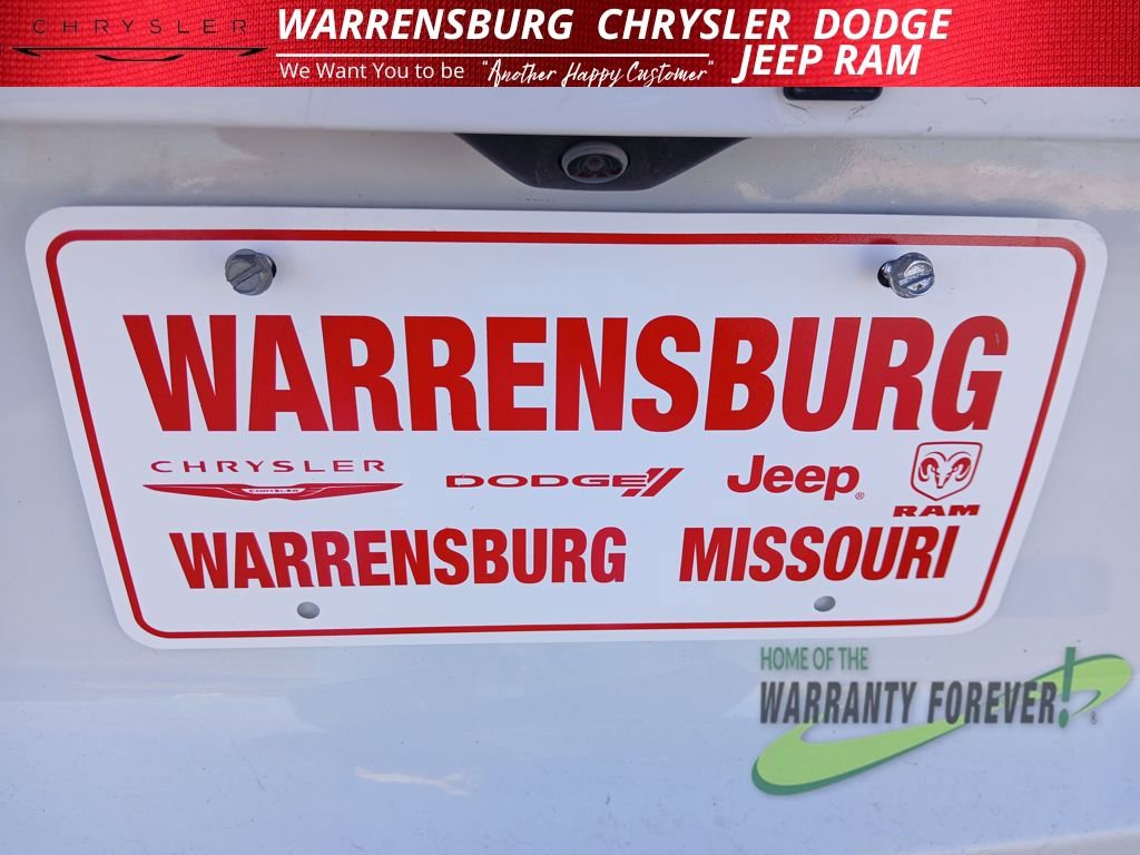 Used 2023 Jeep Renegade Latitude image 12