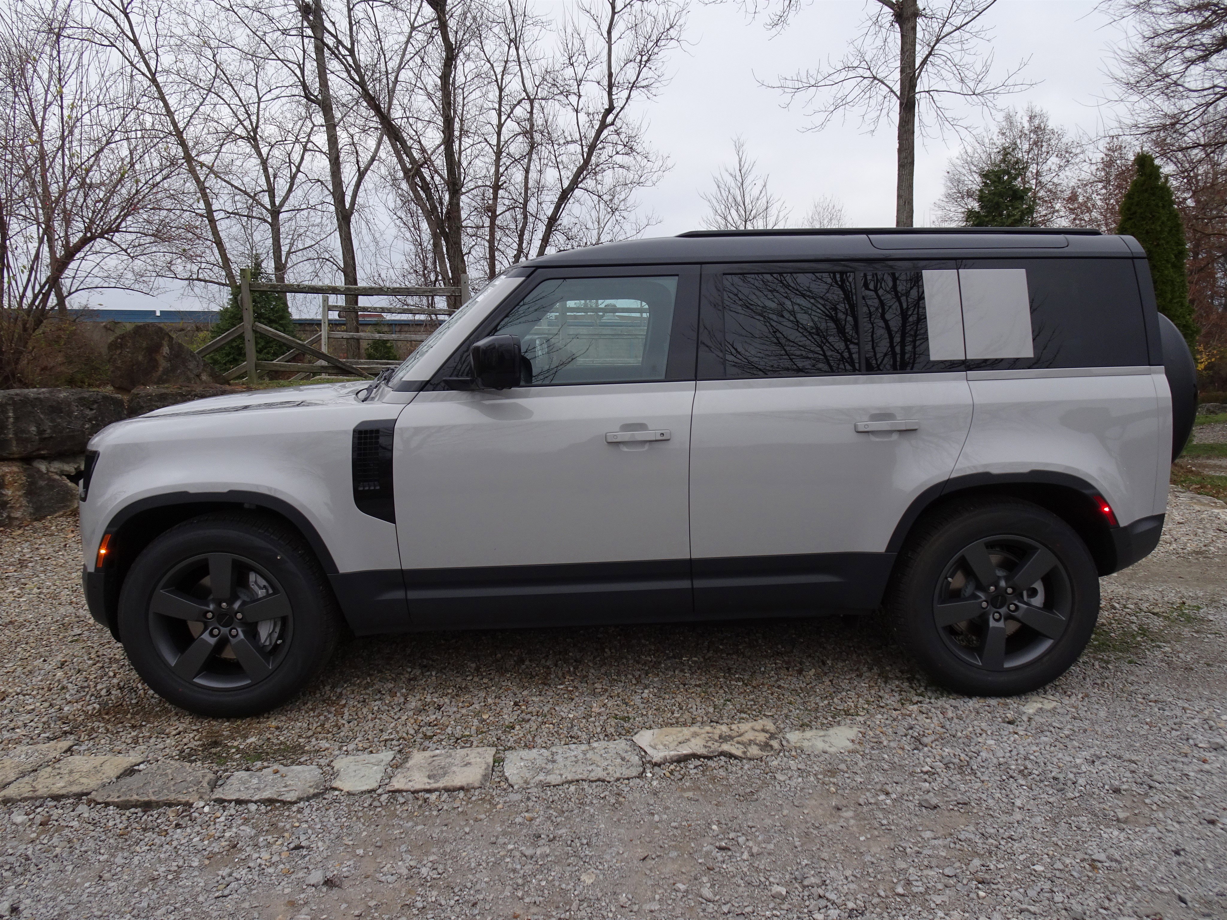 New 2026 Land Rover Defender 110 S image 9