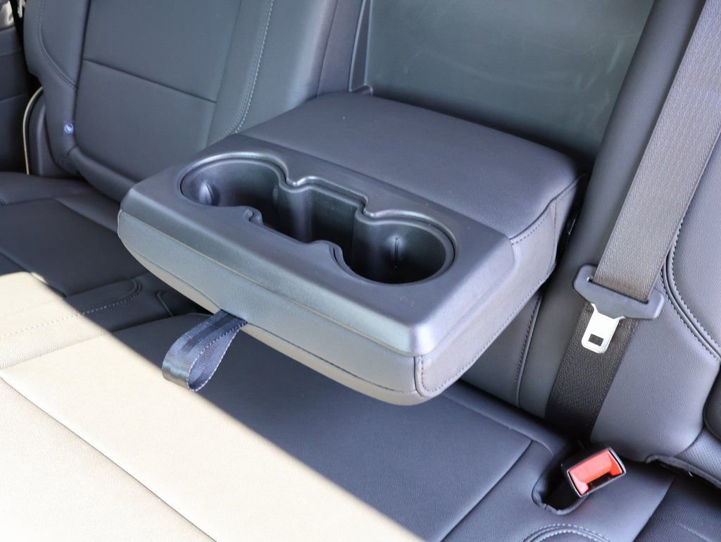 New 2025 GMC Sierra 2500 SLT w/ SLT Premium Package image 32