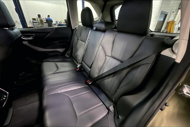 Used 2023 Subaru Forester Limited AWD/4WD image 26