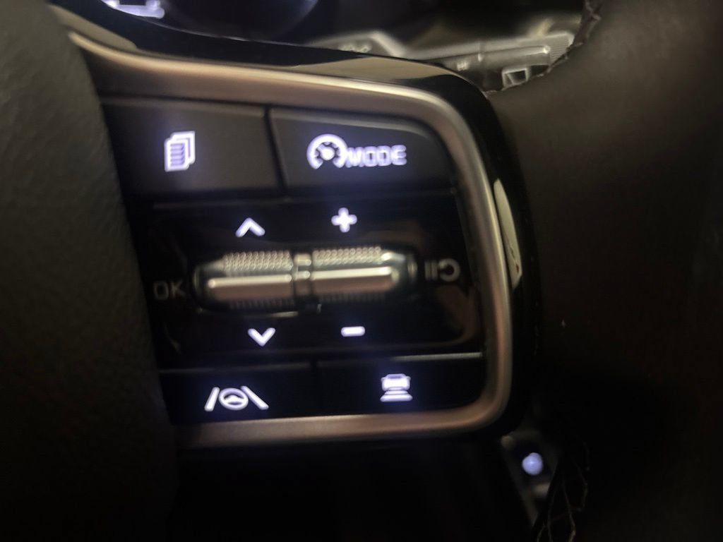 Used 2022 Kia Sorento SX AWD/4WD image 21