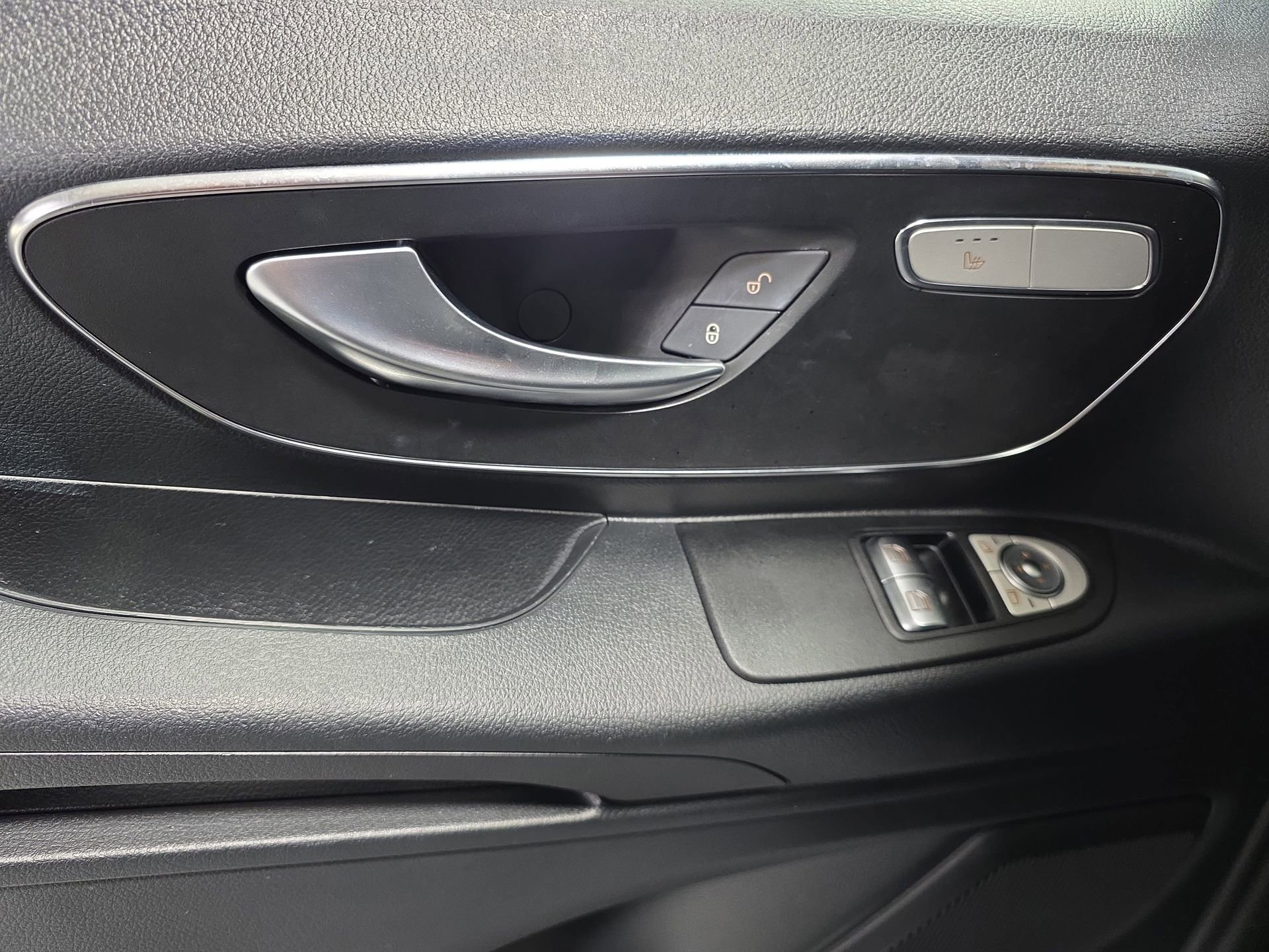 Used 2023 Mercedes-Benz Metris Passenger image 27