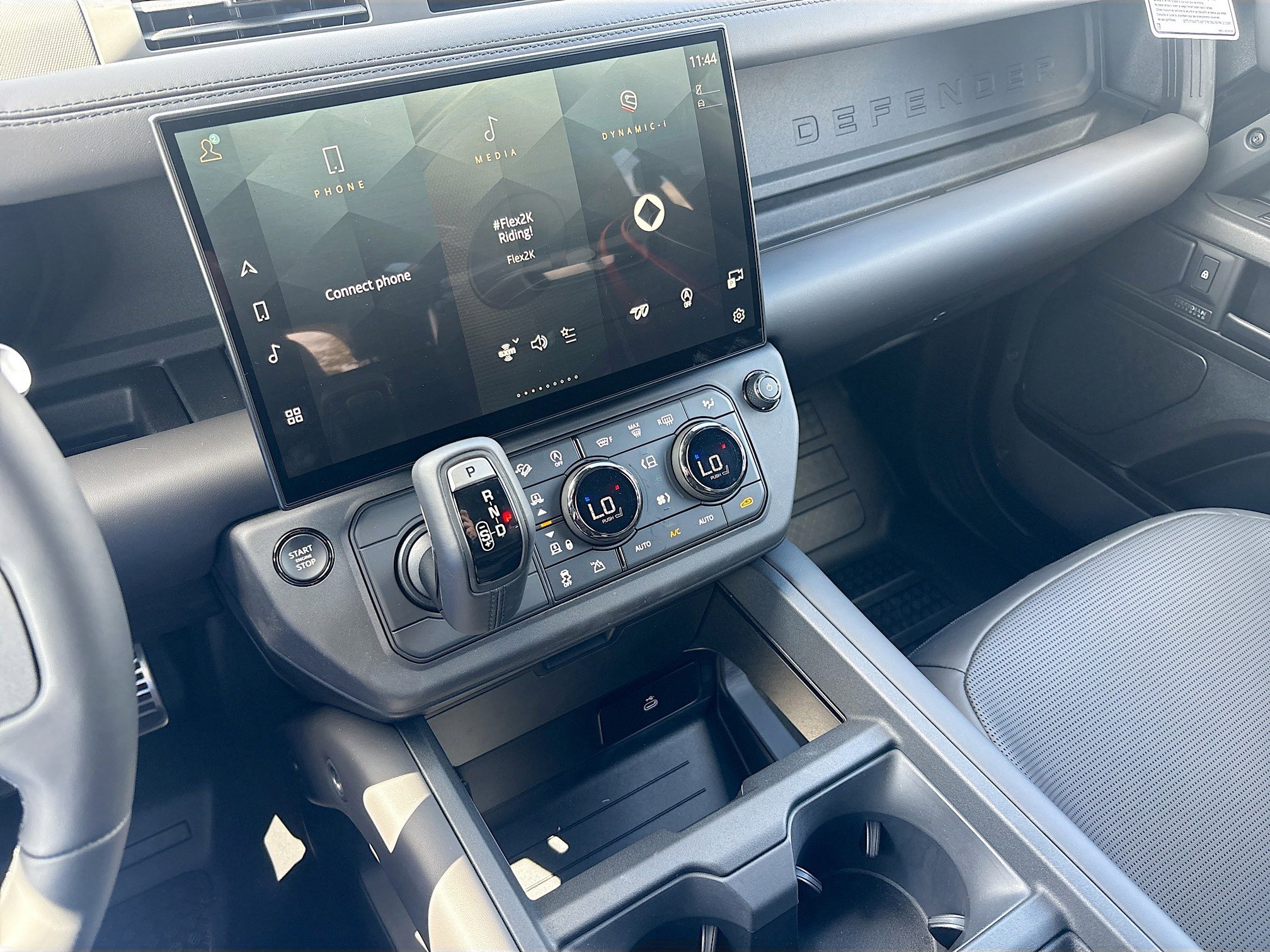 New 2026 Land Rover Defender 110 OCTA AWD/4WD image 27