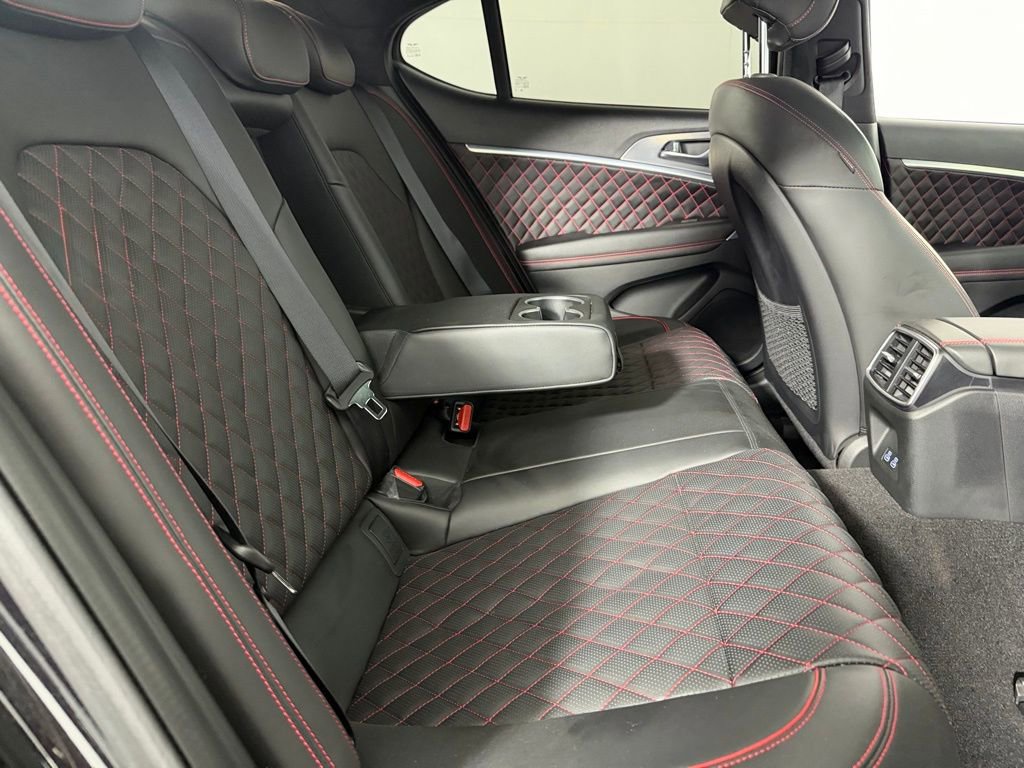 Used 2025 Genesis G70 3.3T Advanced w/ Sport Prestige Package image 32