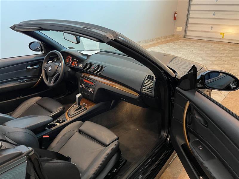 Used 2009 BMW 128i Convertible image 58