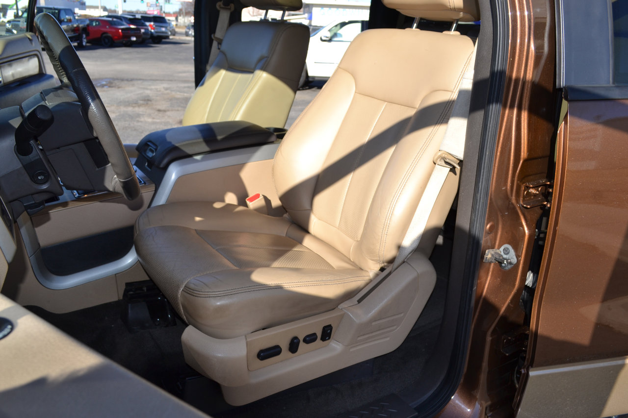 Used 2011 Ford F150 Lariat w/ Lariat Chrome Pkg image 22