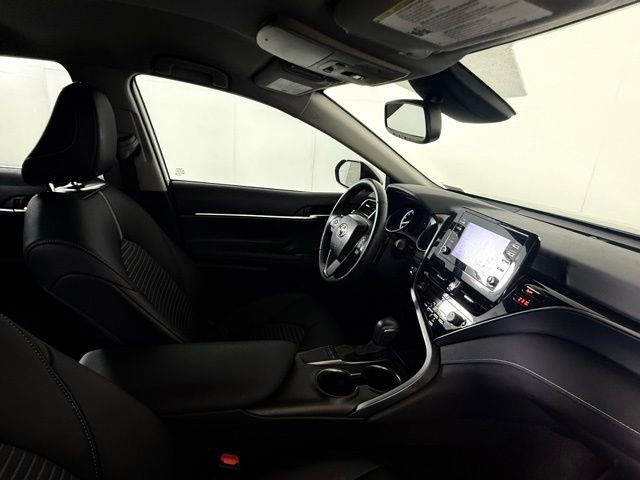 Used 2024 Toyota Camry SE w/ Convenience Package FWD image 30