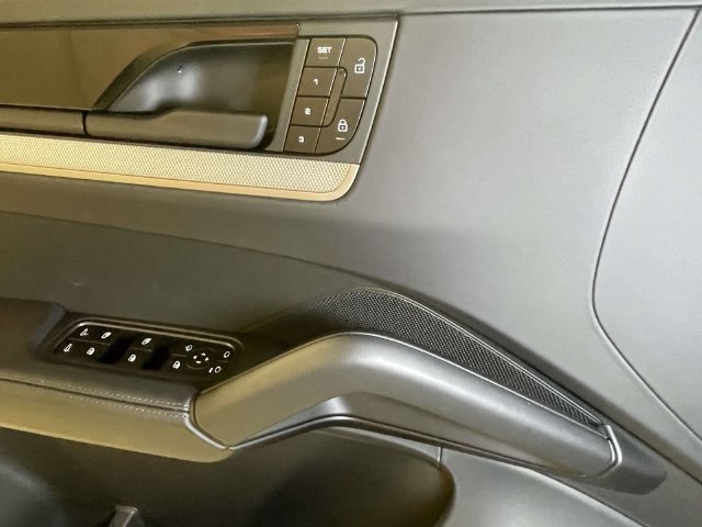 New 2026 Porsche Cayenne S AWD/4WD image 36
