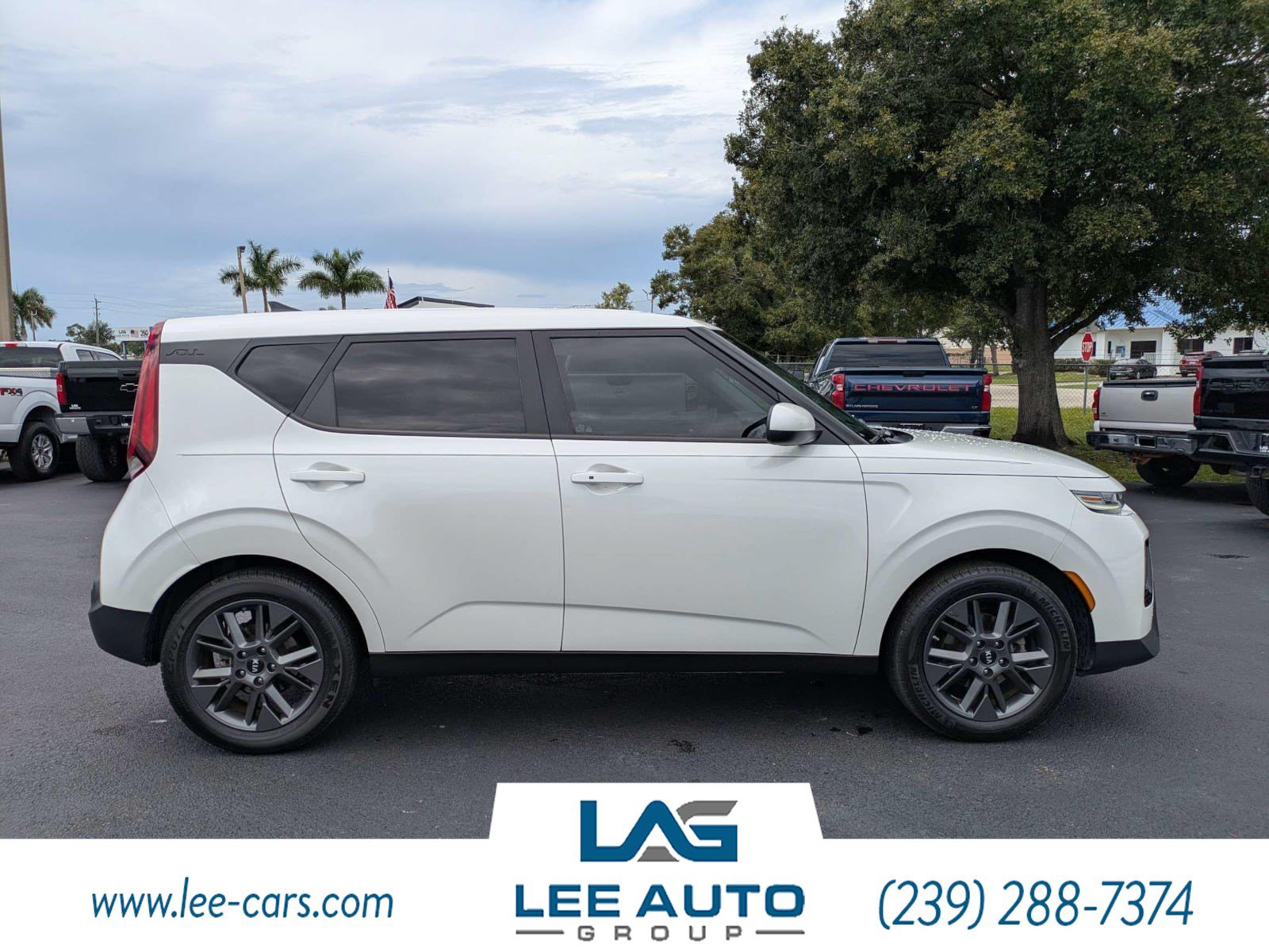 Used 2020 Kia Soul EX FWD image 2