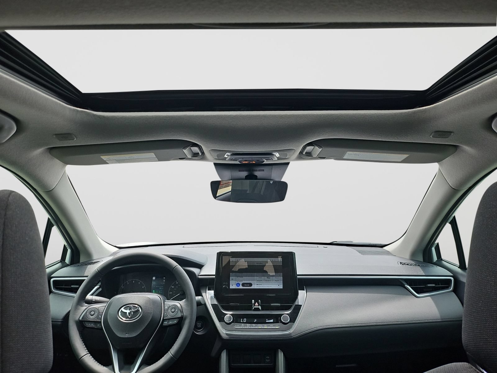 Used 2024 Toyota Corolla Cross LE w/ Moonroof Package FWD image 39