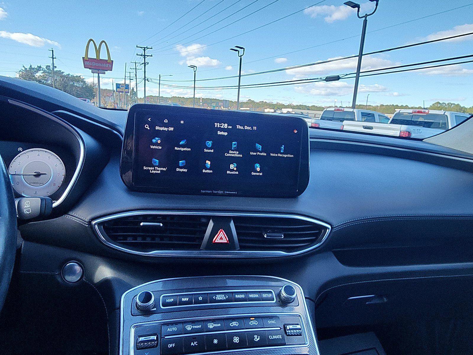 Used 2022 Hyundai Santa Fe Limited image 17