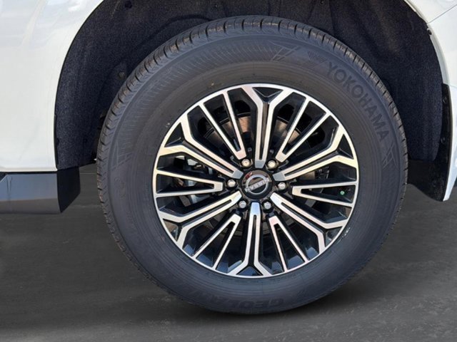 New 2026 Nissan Armada Platinum image 9