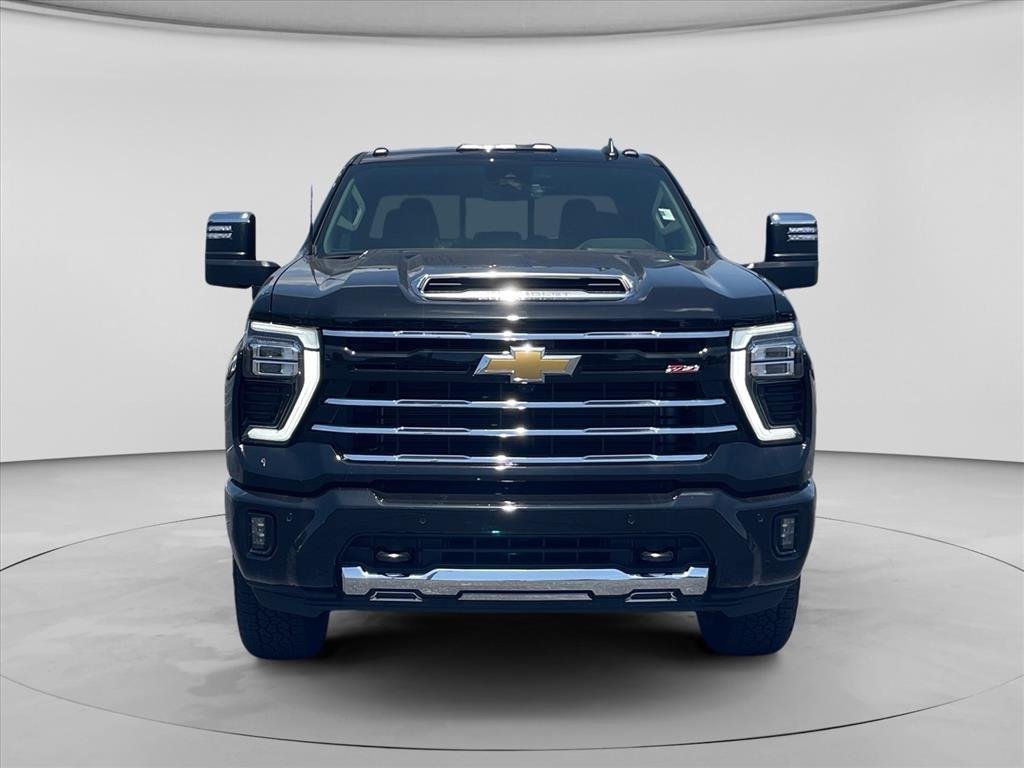 New 2026 Chevrolet Silverado 2500 LT w/ Z71 Chrome Sport Edition AWD/4WD image 2