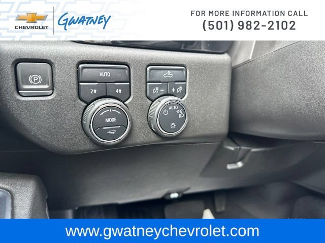 Used 2023 Chevrolet Silverado 1500 LT AWD/4WD image 19