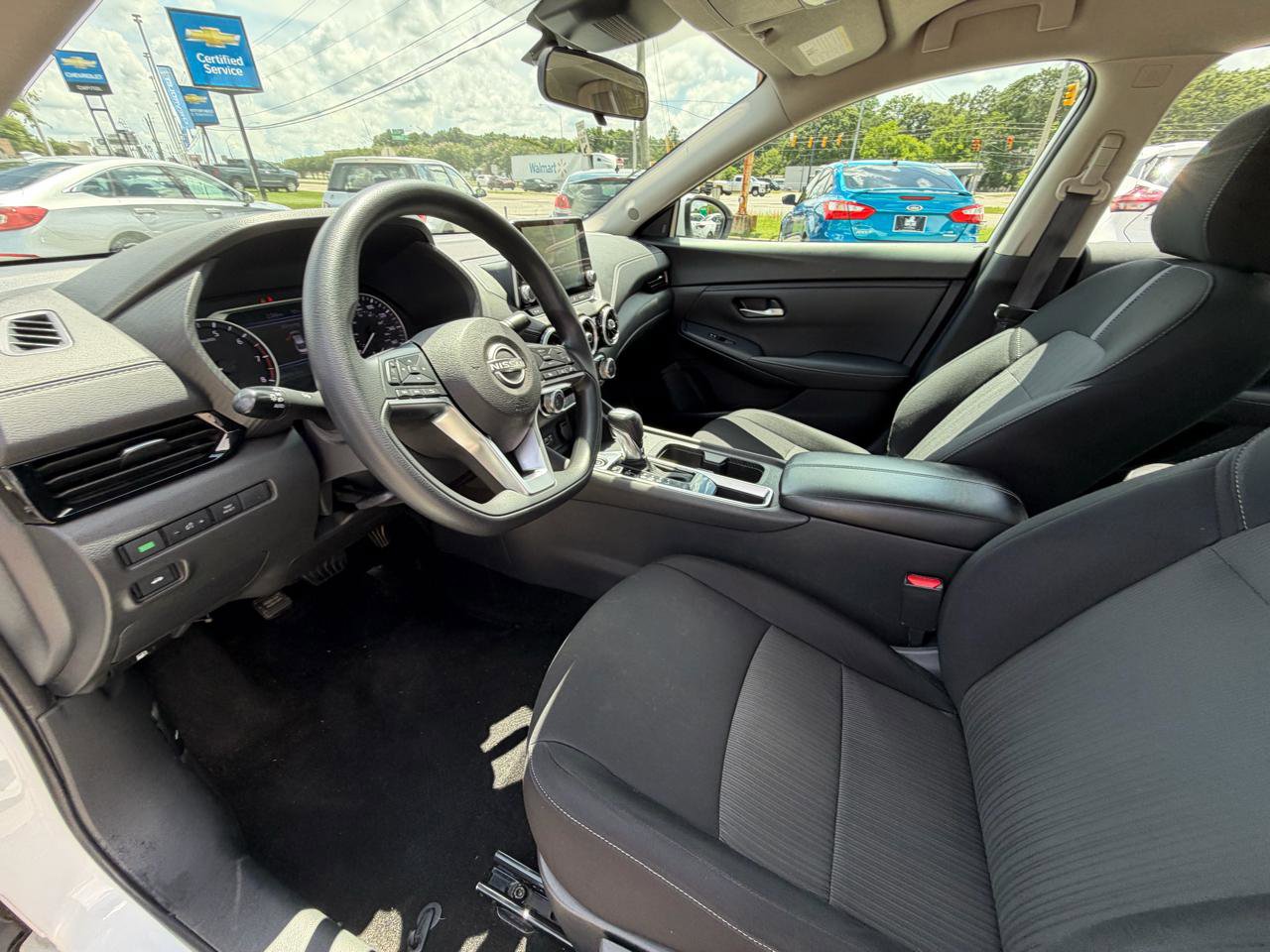 Used 2024 Nissan Sentra SV FWD image 27