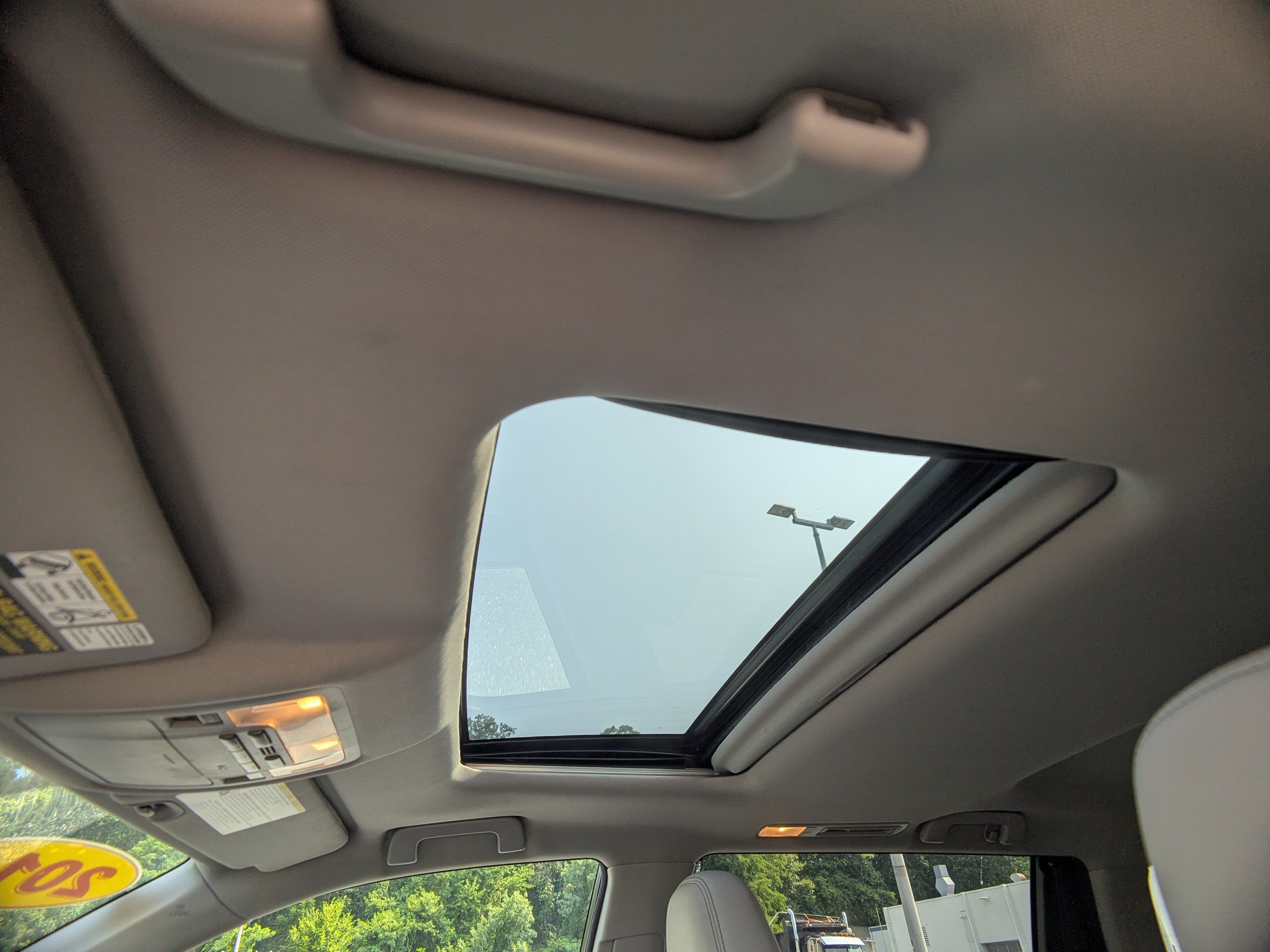 Used 2014 Toyota Highlander Limited AWD/4WD image 20