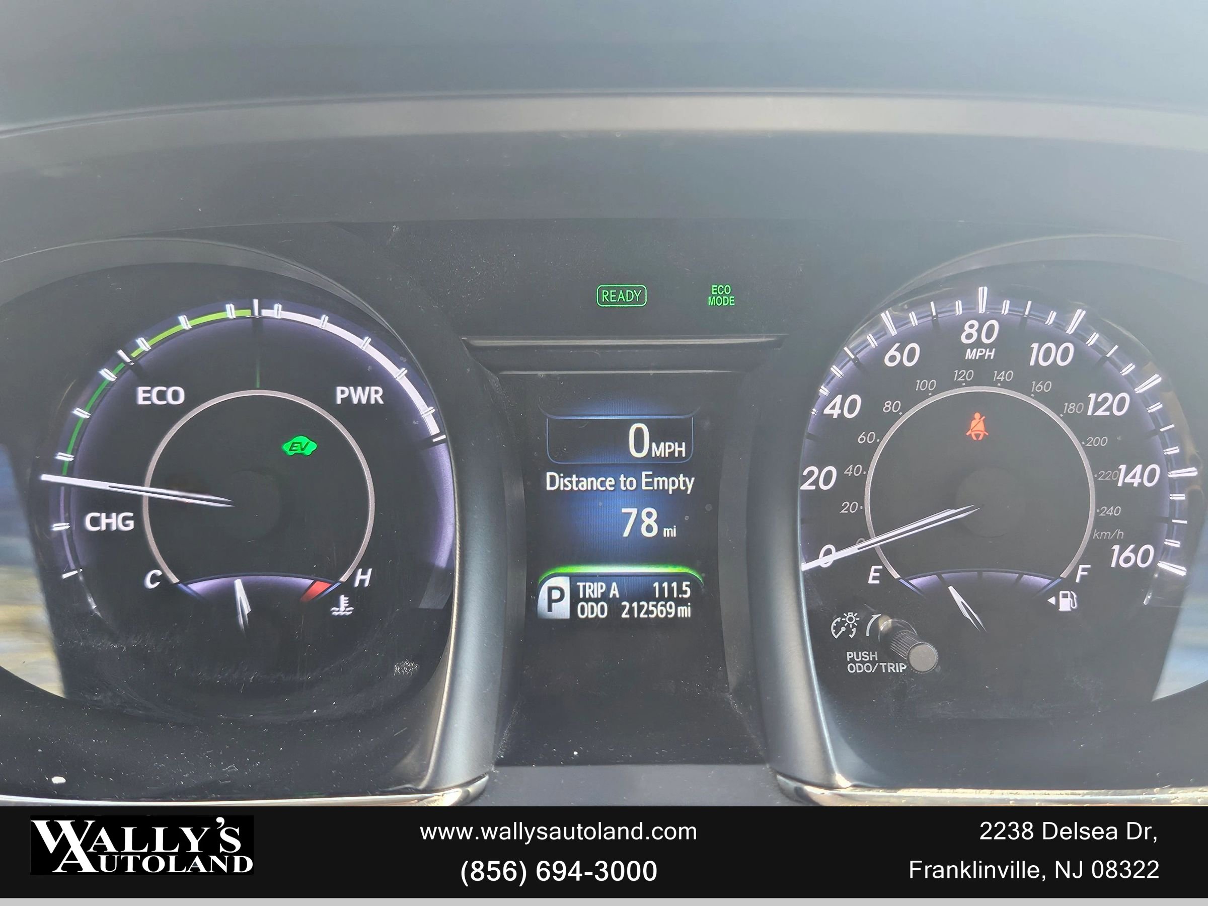 Used 2015 Toyota Avalon Limited FWD image 32