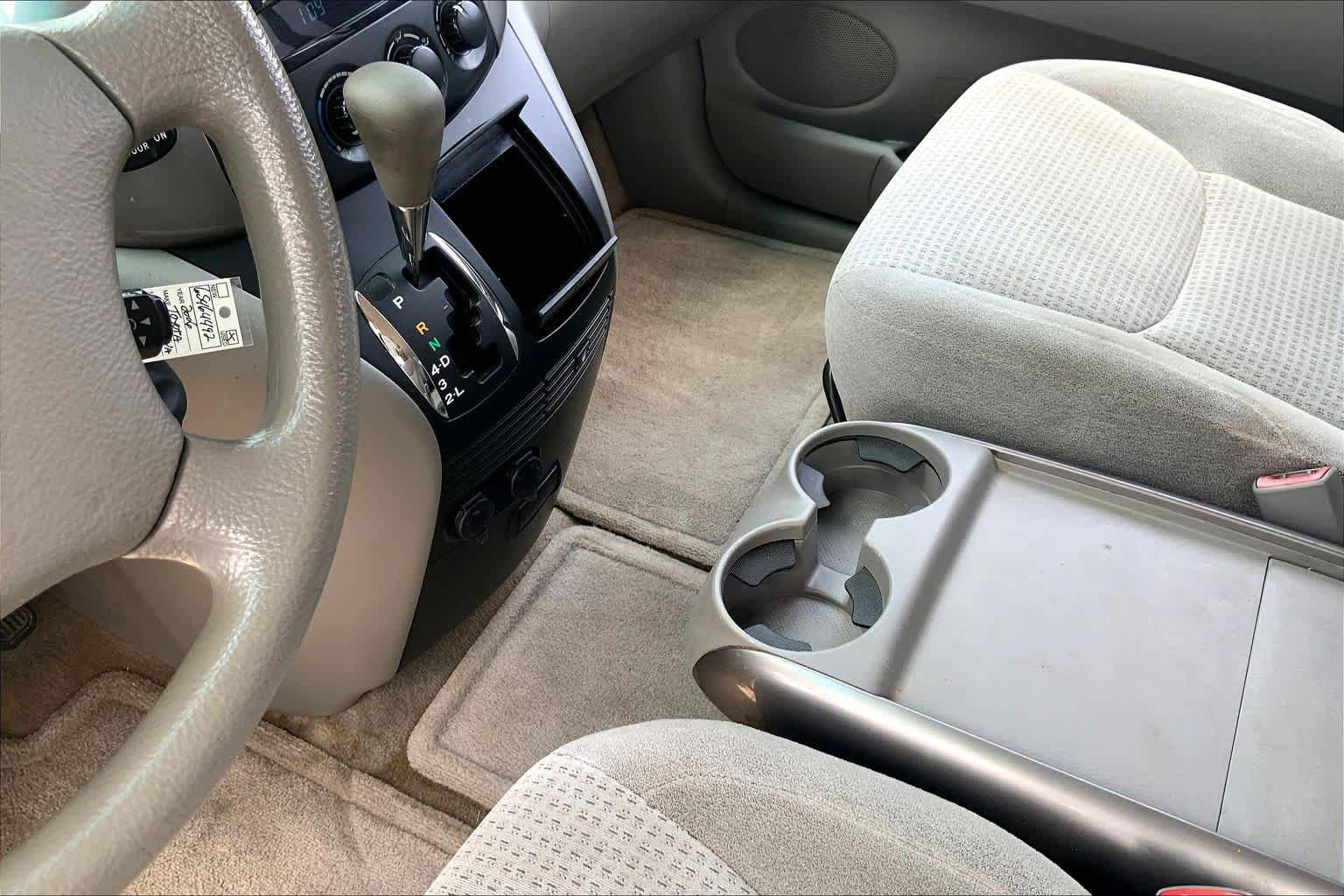Used 2006 Toyota Sienna CE FWD image 16