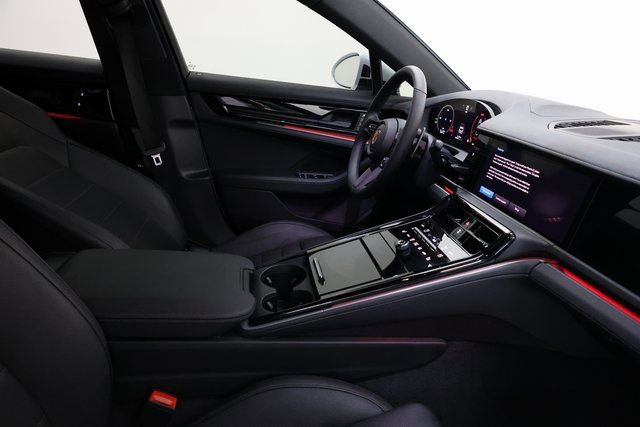 Used 2024 Porsche Panamera 4 image 88
