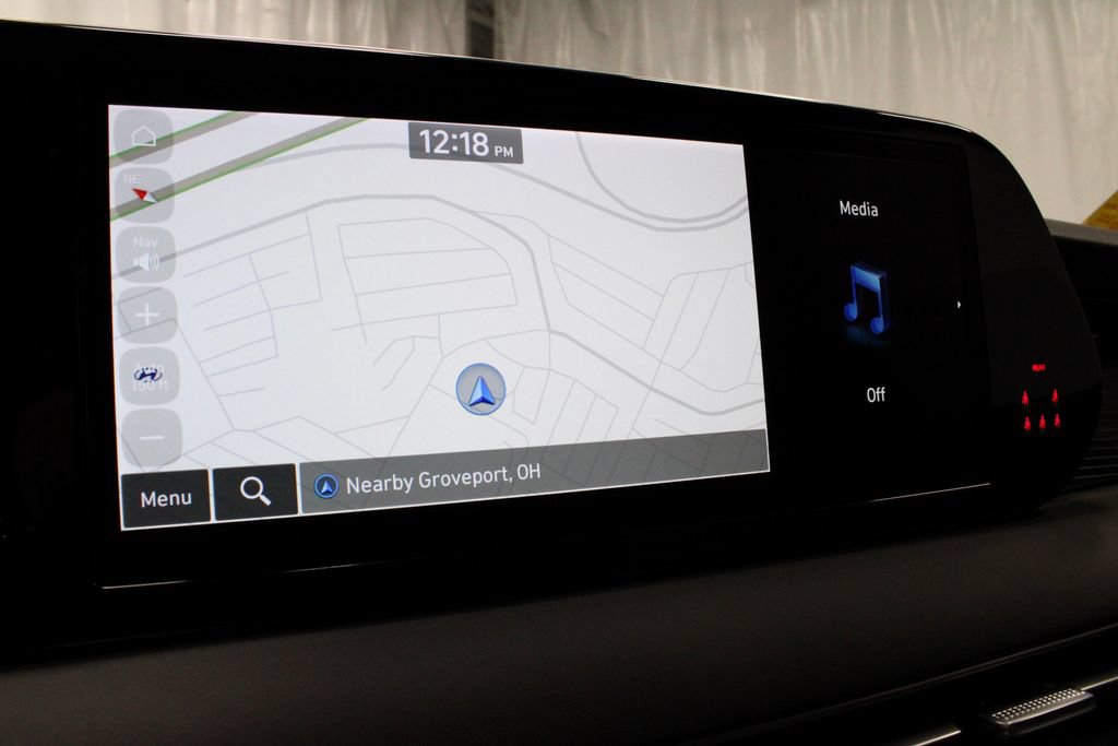 Used 2025 Hyundai Palisade Calligraphy FWD image 3