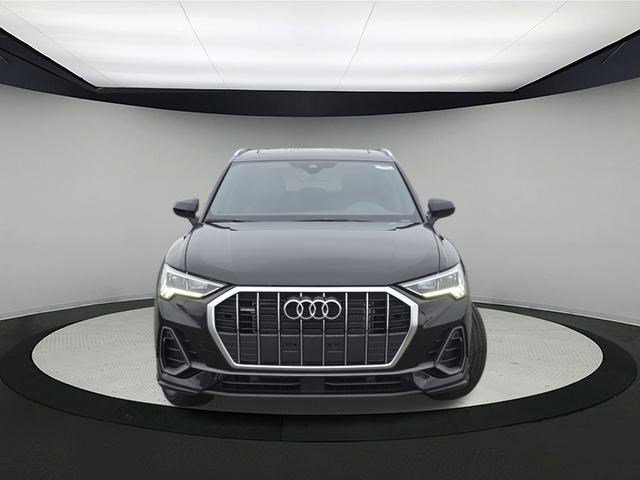 New 2025 Audi Q3 2.0T Premium image 2