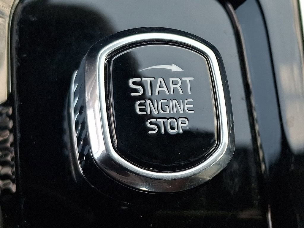Used 2024 Volvo S60 B5 Core image 26