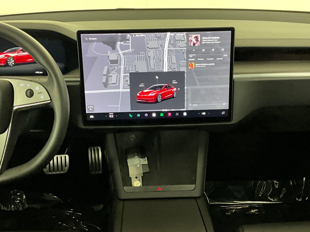 Used 2023 Tesla Model S Plaid image 12